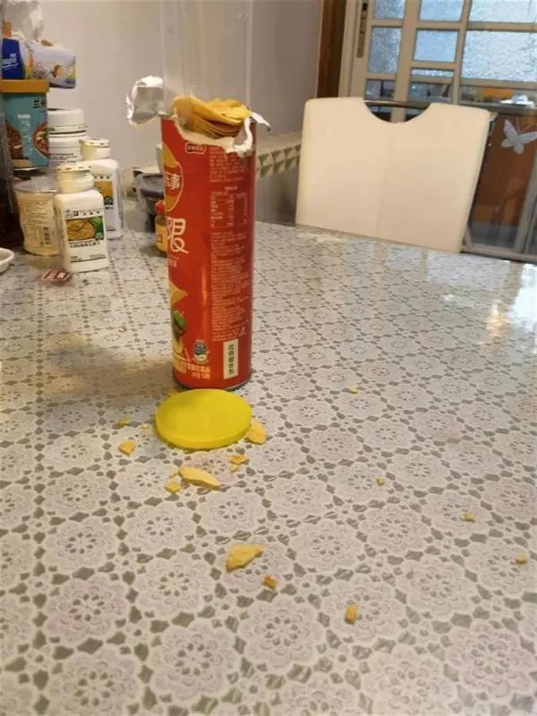 DƬ